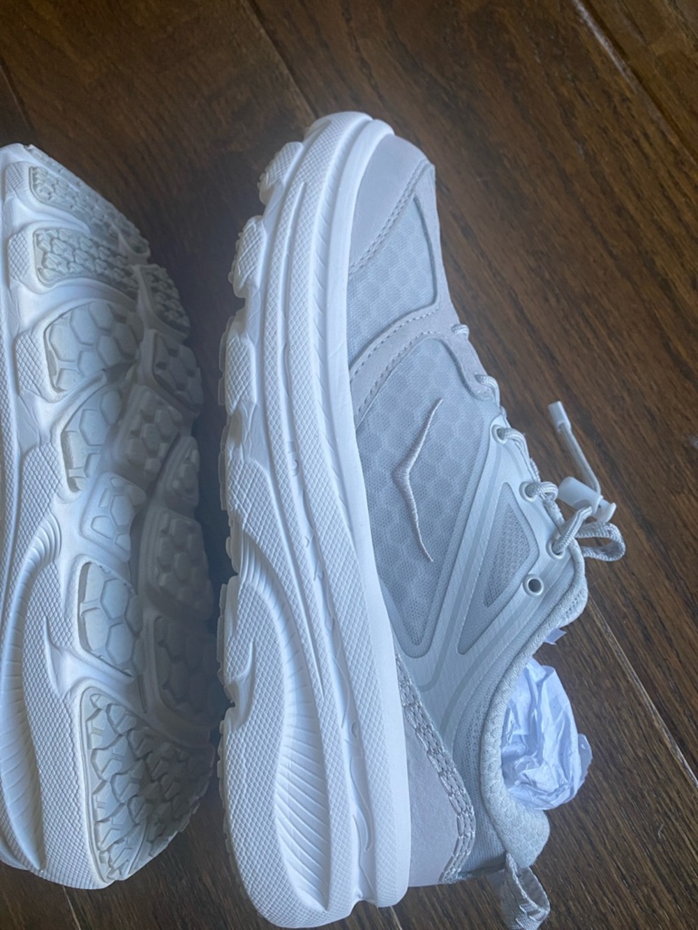 NIB! HOKA BONDI 9 B3LS. M 7/W 8.